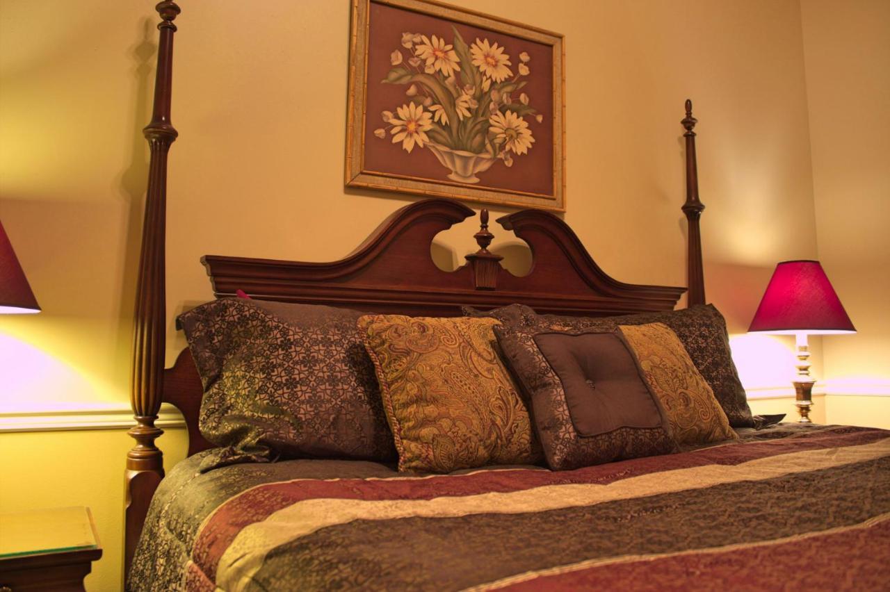 Black Bear Manor Юрей Екстериор снимка